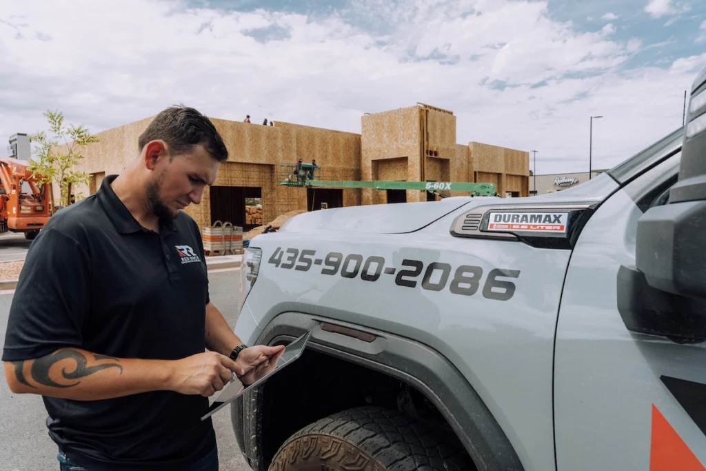Red rock Remodel wins the 2025 Angi Super service award